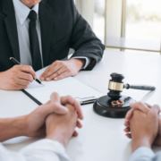 ASSUNÇÃO_DE_DÍVIDA_EM_UM_FINANCIAMENTO_IMOBILIÁRIO_Capa
